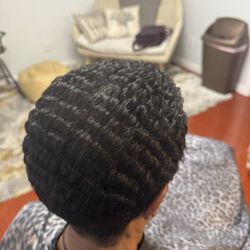 Short ladies' cuts