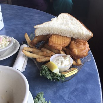 Mo's Seafood & Chowder - Halibut fish and chips. - Seafood Near Me - Cannon Beach, Oregon
