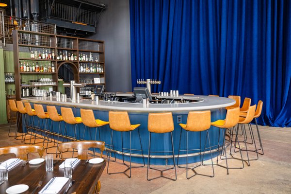 Fringe Bar by null
