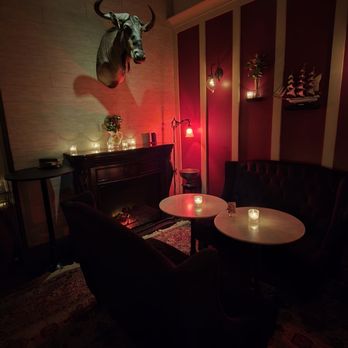 OFFSUIT - Cocktail Bars Near Me - Boston, Massachusetts OFFSUIT - Cocktail Bars Near Me - Boston, Massachusetts