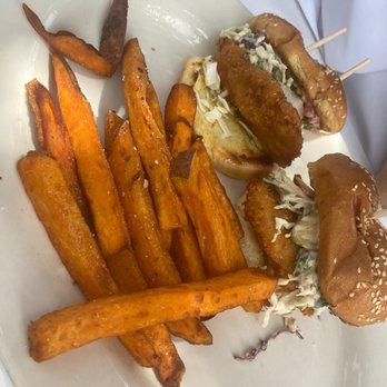 Doc B's Restaurant + Bar - Crispy Chicken Sandwich - Bars Near Me - Coral Gables, Florida Doc B's Restaurant + Bar - Crispy Chicken Sandwich - Bars Near Me - Coral Gables, Florida