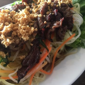 Pho Chateau - This shredded papaya salad with grilled beef ($6.99!) is exceptional! - Vietnamese Near Me - Lorton, Virginia
