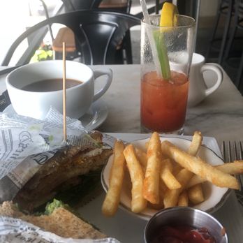 Long Beach Hotel - Blt and Bloody Mary - Hotels Near Me - Long Beach, New York Long Beach Hotel - Blt and Bloody Mary - Hotels Near Me - Long Beach, New York