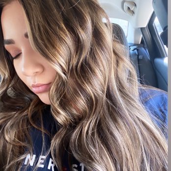 Bellazza Beauty Bar 2.0 - Hair Salons Near Me - Tucson, Arizona