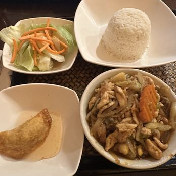 Thai Lotus - Cashew lunch .. - Thai Near Me - Reno, Nevada
