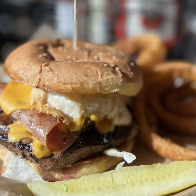 Goog's Pub & Grub by null