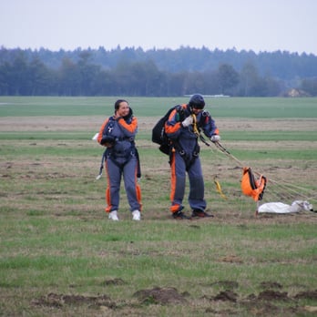 YUU-Skydive Fallschirmsport e.V. - Skydiving Near Me - Hohenlockstedt, SH YUU-Skydive Fallschirmsport e.V. - Skydiving Near Me - Hohenlockstedt, SH