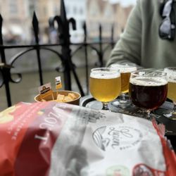 2be Beer Wall - Chips, Belgian Cheese and beer sample