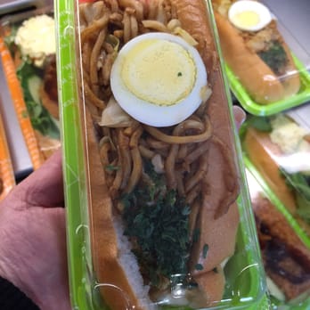 Cream Pan - Yakisoba noodle sandwich - Bakeries Near Me - Tustin, California Cream Pan - Yakisoba noodle sandwich - Bakeries Near Me - Tustin, California