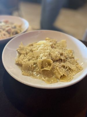 Bella Gusto Urban Pizzeria by null