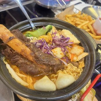 Lunch✨✨ What's on our menu? → 🤙 Call us maybe: +1 916-931-9191