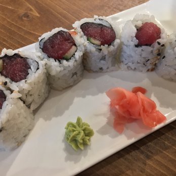 Sushi Fresh - The spicy tuna roll had a lot of fish - Sushi Bars Near Me - Ottawa, Ontario Sushi Fresh - The spicy tuna roll had a lot of fish - Sushi Bars Near Me - Ottawa, Ontario