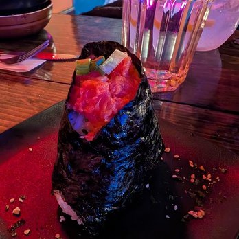 Cute Robot Japanese Kitchen - Spicy Tuna Onigiri ($4.25) - Japanese Curry Near Me - Milwaukee, Wisconsin Cute Robot Japanese Kitchen - Spicy Tuna Onigiri ($4.25) - Japanese Curry Near Me - Milwaukee, Wisconsin