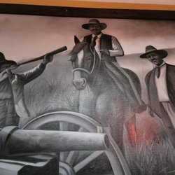 Great canvas photos in here! I don't think they're painted but I could be wrong.