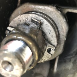 MarineMax - Rogers - Locking tabs not bent up