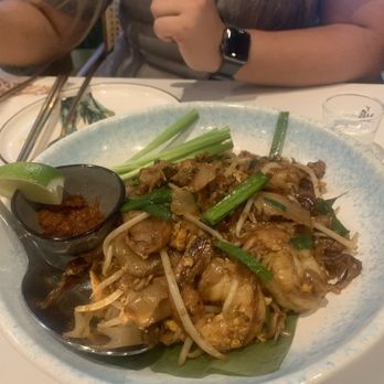 Southeast Impression - Thai Near Me - Fairfax, Virginia Southeast Impression - Thai Near Me - Fairfax, Virginia