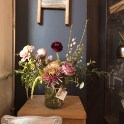 Blossom & Vine - Delivery arrangement