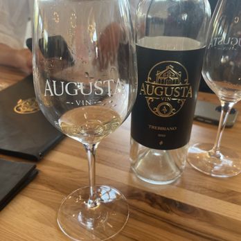 AUGUSTA VIN WINERY - Updated April 2025 - 668 Photos & 504 Reviews ...