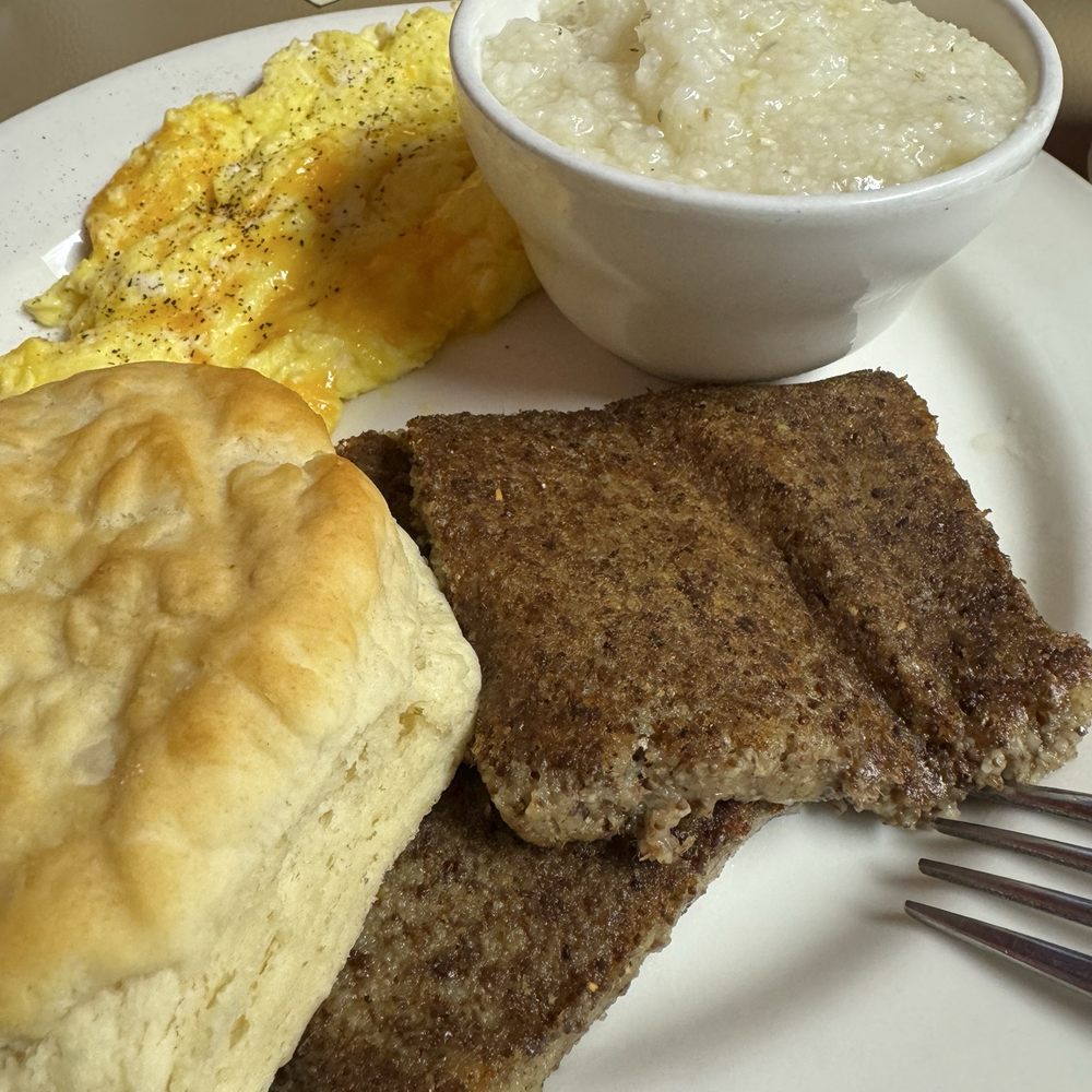 Hmmmmm, Great tasting Livermush and grits Hmmmmm, Great tasting Livermush and grits