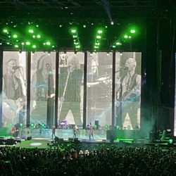 H A Chapman Stadium - Def Leppard