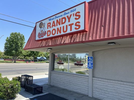Randy's Donuts by null