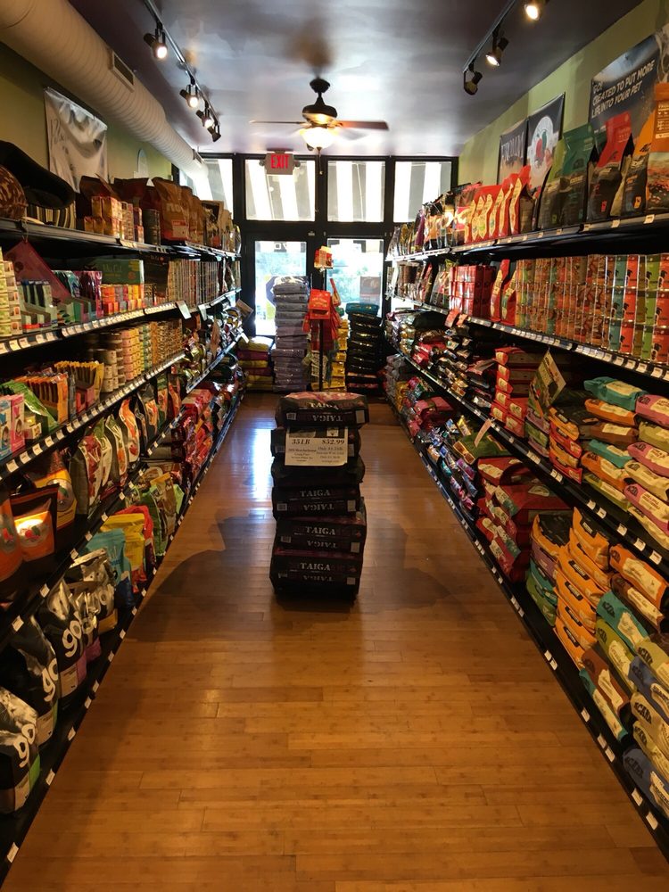 FOUR MUDDY PAWS 133 Photos & 96 Reviews Pet Groomers 1711 Park