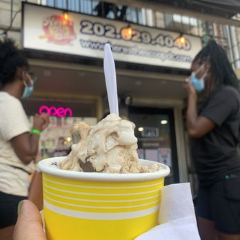 Here's The Scoop - L Ice cream cup - Ice Cream & Frozen Yogurt Near Me - Washington, DC, District of Columbia Here's The Scoop - L Ice cream cup - Ice Cream & Frozen Yogurt Near Me - Washington, DC, District of Columbia