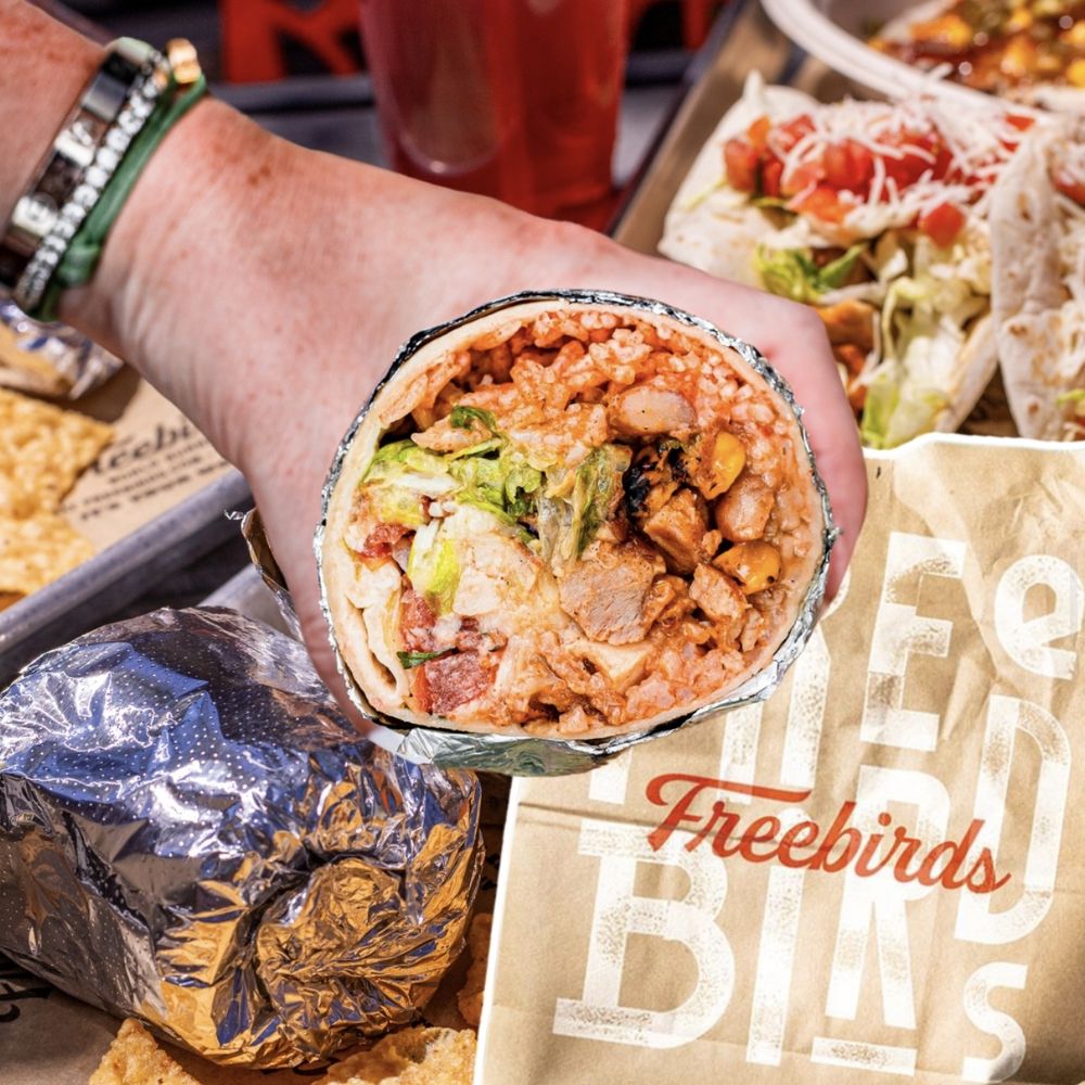 Freebirds World Burrito — restaurante mexicano en Denton
