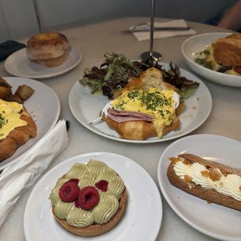 Farine Bakery & Cafe - Bakeries Near Me - Bellevue, Washington Farine Bakery & Cafe - Bakeries Near Me - Bellevue, Washington
