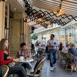 Typical cafe beside Les Halles with nautical interior Typical cafe beside Les Halles with nautical interior