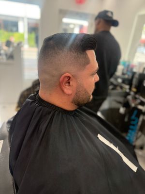XI BARBERSHOP by null