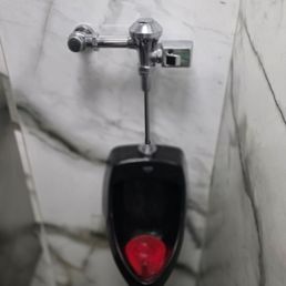 Clean restrooms Clean restrooms