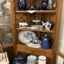 The Rustic Sheep - Blue China and vintage enamelware