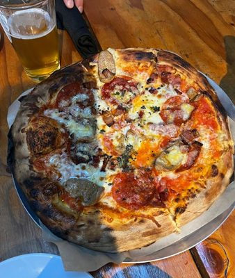 Lucky Pie Pizza & Taphouse by null