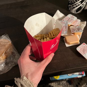 Chick-fil-A - Ordered a large waffle fry and this is what I got.. - Fast Food Near Me - Thousand Oaks, California