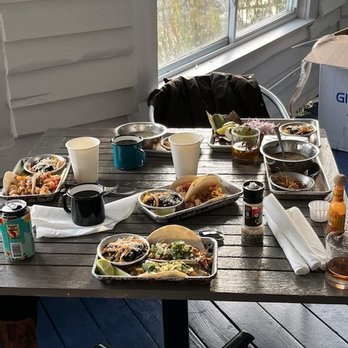 The Wyld Dock Bar - Fish tacos - New American Near Me - Savannah, Georgia