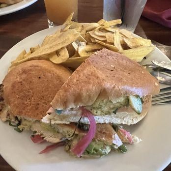 Baracoa Cuban Restaurant - Cuban Near Me - Palmdale, California