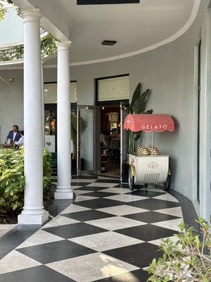Sant Ambroeus Palm Beach by null