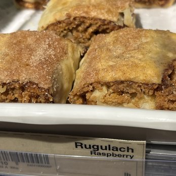 Barons Market Alpine - Excellent homemade desserts - Grocery Near Me - Alpine, California