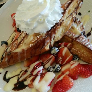 Starling Diner - San Francisco French Toast with Seasonal Berries. - New American Near Me - Long Beach, California Starling Diner - San Francisco French Toast with Seasonal Berries. - New American Near Me - Long Beach, California