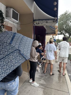 MELI Frozen Yogurt by null