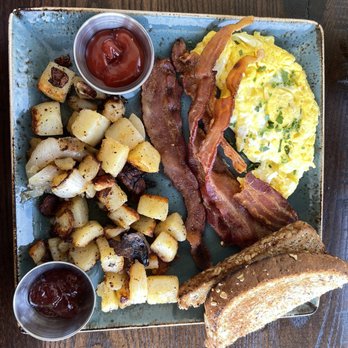 First Watch - Traditional breakfast - Breakfast & Brunch Near Me - Canton, Ohio First Watch - Traditional breakfast - Breakfast & Brunch Near Me - Canton, Ohio