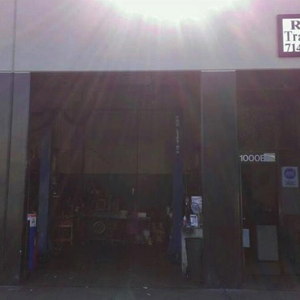Rivera's Transmission - Our Shop - Transmission Repair Near Me - Santa Ana, California Rivera's Transmission - Our Shop - Transmission Repair Near Me - Santa Ana, California