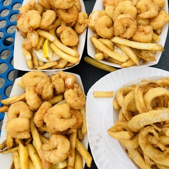Johnny's Reef Restaurant - Fried Shrimp, Fries and Onion Rings - Seafood Near Me - Bronx, New York