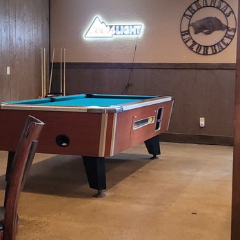 Papa Dick's Pizza - a pool table in a restaurant - Pizza Near Me - Horseshoe Bend, Arkansas Papa Dick's Pizza - a pool table in a restaurant - Pizza Near Me - Horseshoe Bend, Arkansas