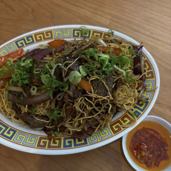 MAKfam - Beef stir fry noodles - Chinese Near Me - Denver, Colorado