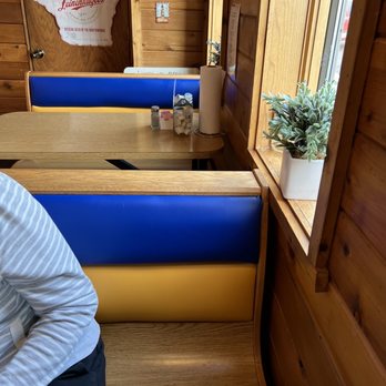 Shell Lake Lunchbox - Ukrainian flag booth seats, just kidding the colors of the local high school team - American Near Me - Shell Lake, Wisconsin Shell Lake Lunchbox - Ukrainian flag booth seats, just kidding the colors of the local high school team - American Near Me - Shell Lake, Wisconsin