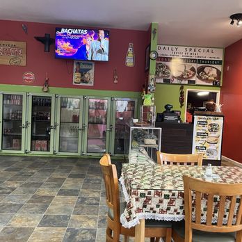 Taqueria Juquilita - Interior with cool vintage refrigerators - Mexican Near Me - Chehalis, Washington Taqueria Juquilita - Interior with cool vintage refrigerators - Mexican Near Me - Chehalis, Washington