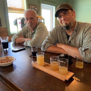 Muddy Road Brewery - Breweries Near Me - New Durham, New Hampshire