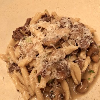 SpringHouse - Short ribs and pasta with red wine sauce - Southern Near Me - Alexander City, Alabama SpringHouse - Short ribs and pasta with red wine sauce - Southern Near Me - Alexander City, Alabama